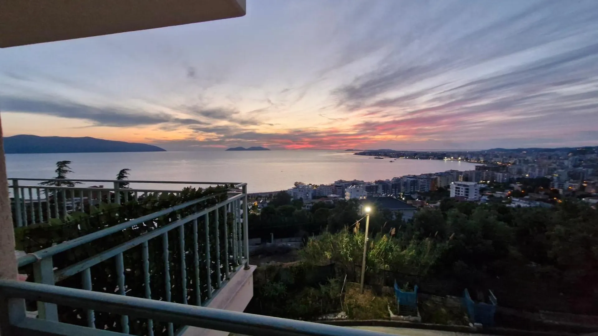 Alma'S Apartments At Residence Vlorë