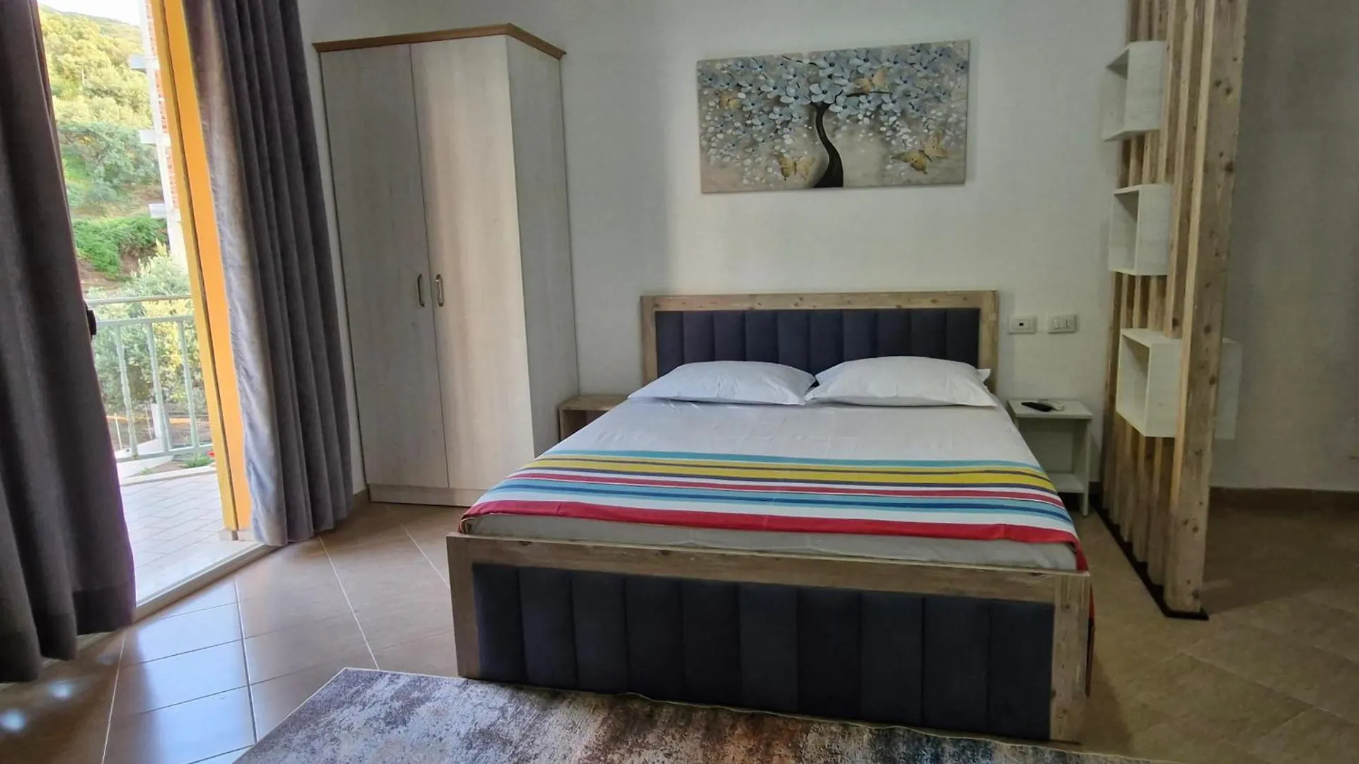 Alma'S Apartments At Residence Vlorë